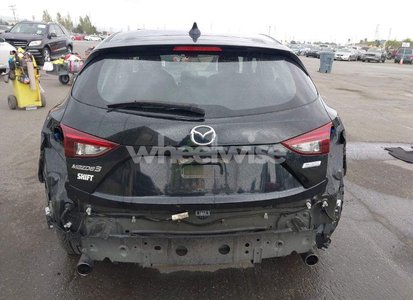 Photo 17 of 2014 Mazda Mazda3 I TOURING (VIN JM1BM1L73E1172987)