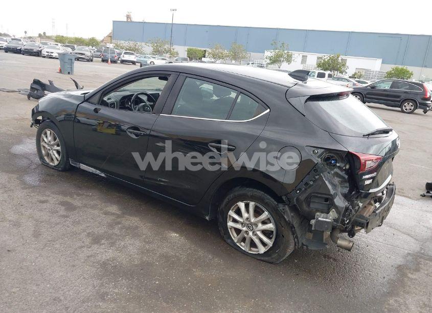 Photo 3 of 2014 Mazda Mazda3 I TOURING (VIN JM1BM1L73E1172987)