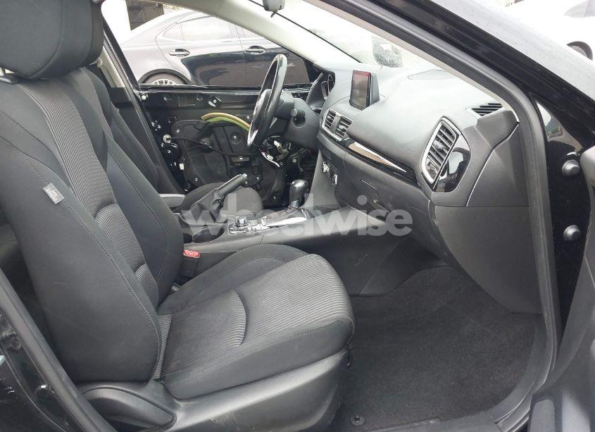 Photo 5 of 2014 Mazda Mazda3 I TOURING (VIN JM1BM1L73E1172987)