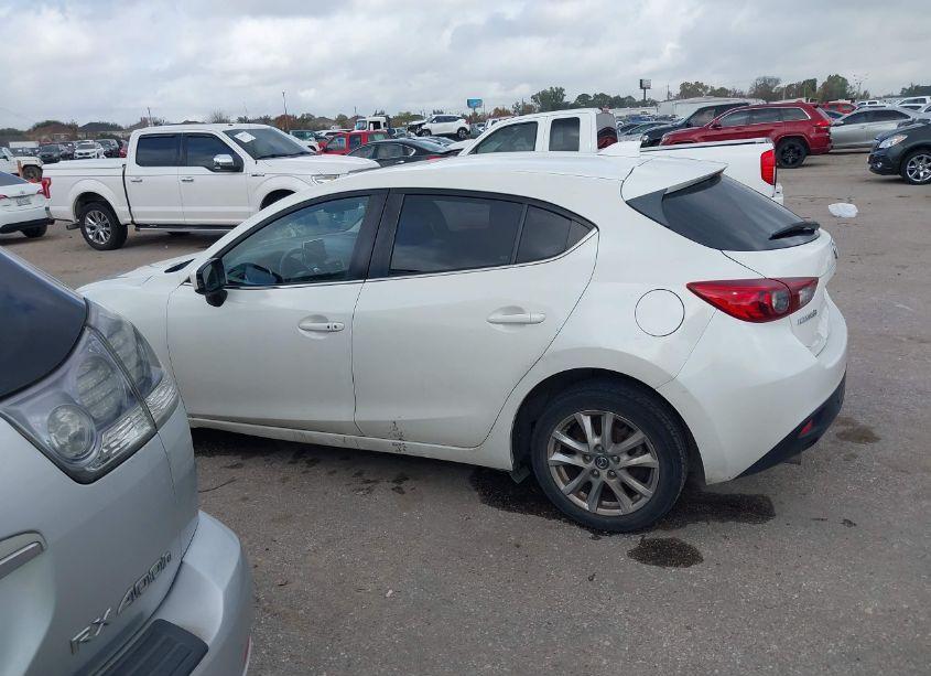 Photo 14 of 2014 Mazda Mazda3 I TOURING (VIN JM1BM1L74E1203941)