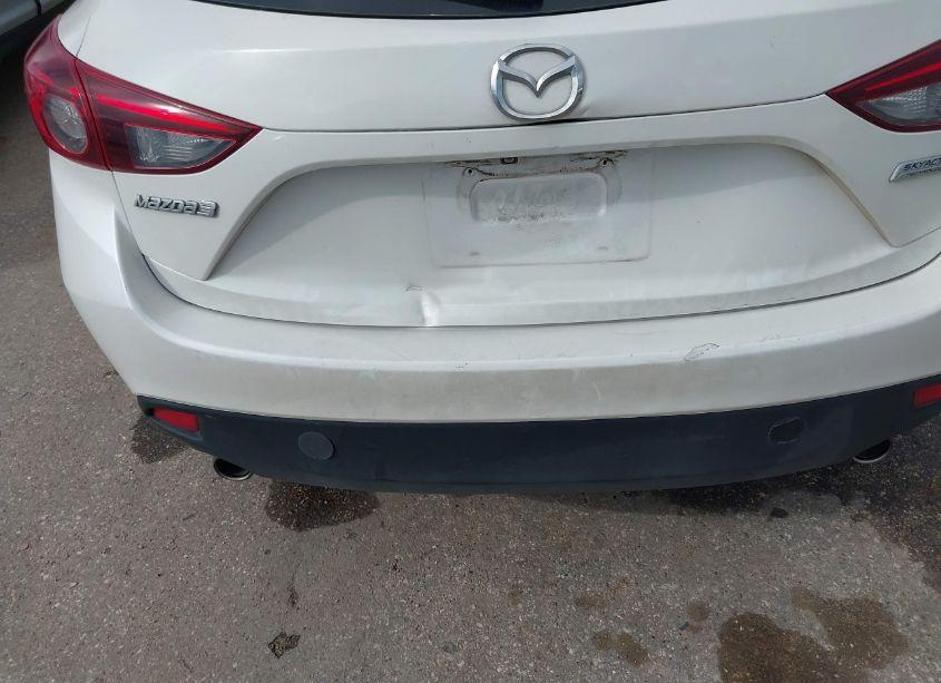 Photo 20 of 2014 Mazda Mazda3 I TOURING (VIN JM1BM1L74E1203941)