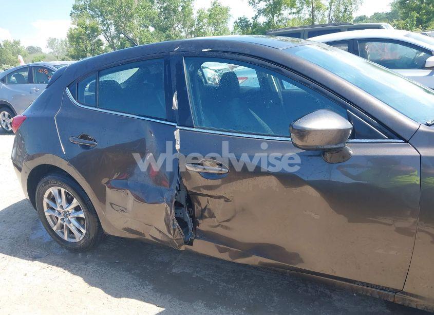 Photo 13 of 2014 Mazda Mazda3 I TOURING (VIN JM1BM1L75E1113200)