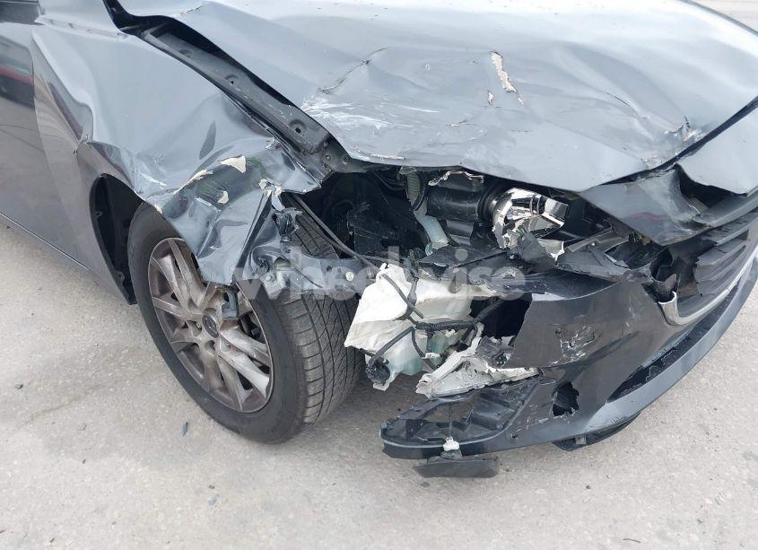 Photo 6 of 2014 Mazda Mazda3 I TOURING (VIN JM1BM1L76E1135447)