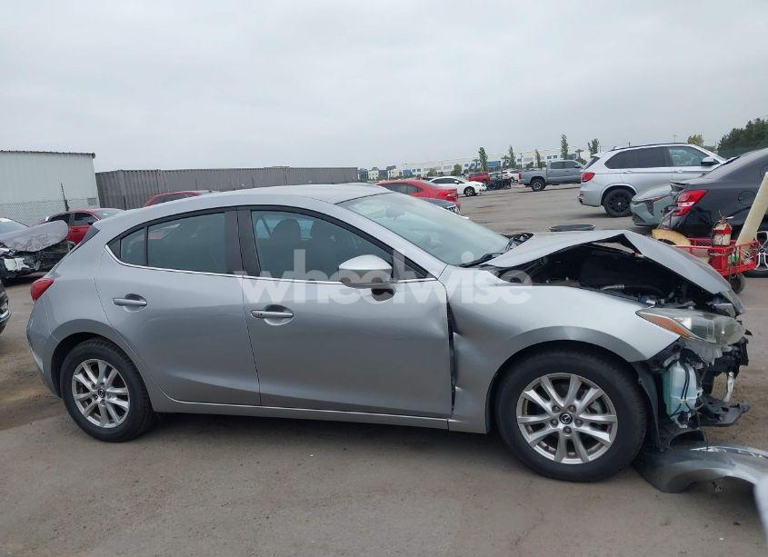 Photo 13 of 2014 Mazda Mazda3 I TOURING (VIN JM1BM1L76E1204265)