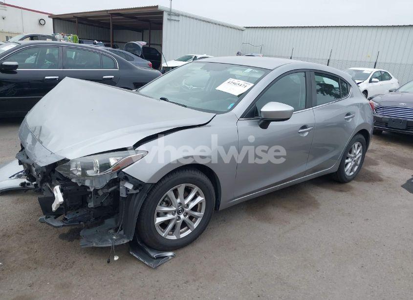 Photo 2 of 2014 Mazda Mazda3 I TOURING (VIN JM1BM1L76E1204265)
