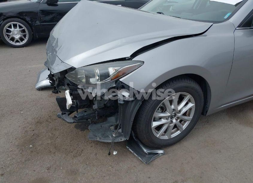Photo 6 of 2014 Mazda Mazda3 I TOURING (VIN JM1BM1L76E1204265)