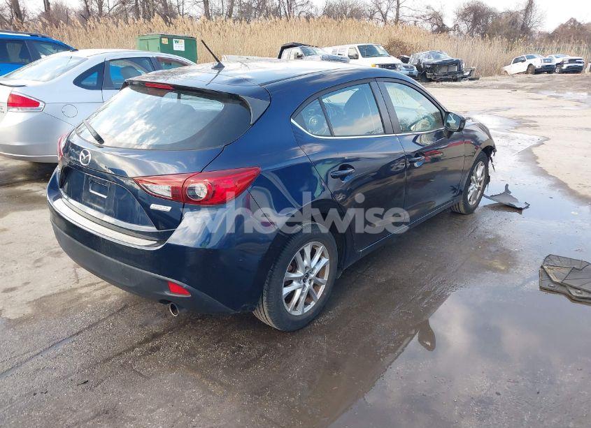Photo 4 of 2014 Mazda Mazda3 I TOURING (VIN JM1BM1L78E1124241)