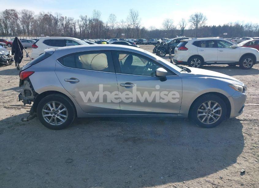 Photo 12 of 2014 Mazda Mazda3 I TOURING (VIN JM1BM1L78E1185248)