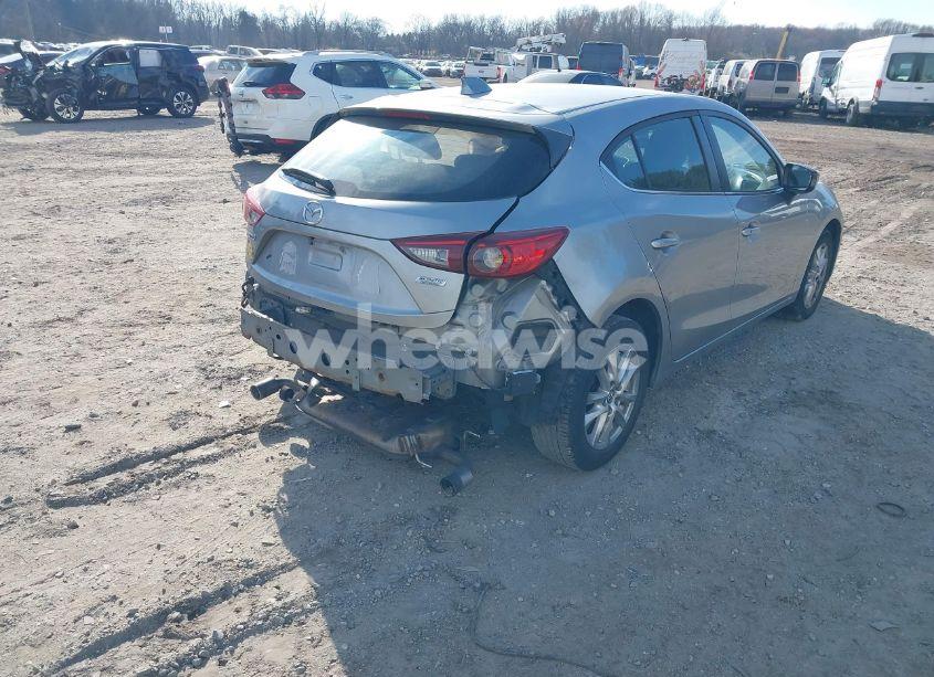 Photo 4 of 2014 Mazda Mazda3 I TOURING (VIN JM1BM1L78E1185248)