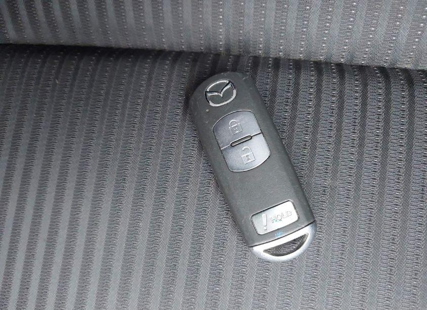 Photo 11 of 2015 Mazda Mazda3 I TOURING (VIN JM1BM1L78F1264954)