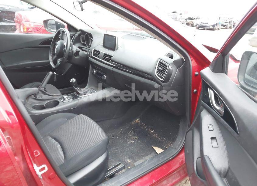 Photo 5 of 2014 Mazda Mazda3 I TOURING (VIN JM1BM1L79E1102944)