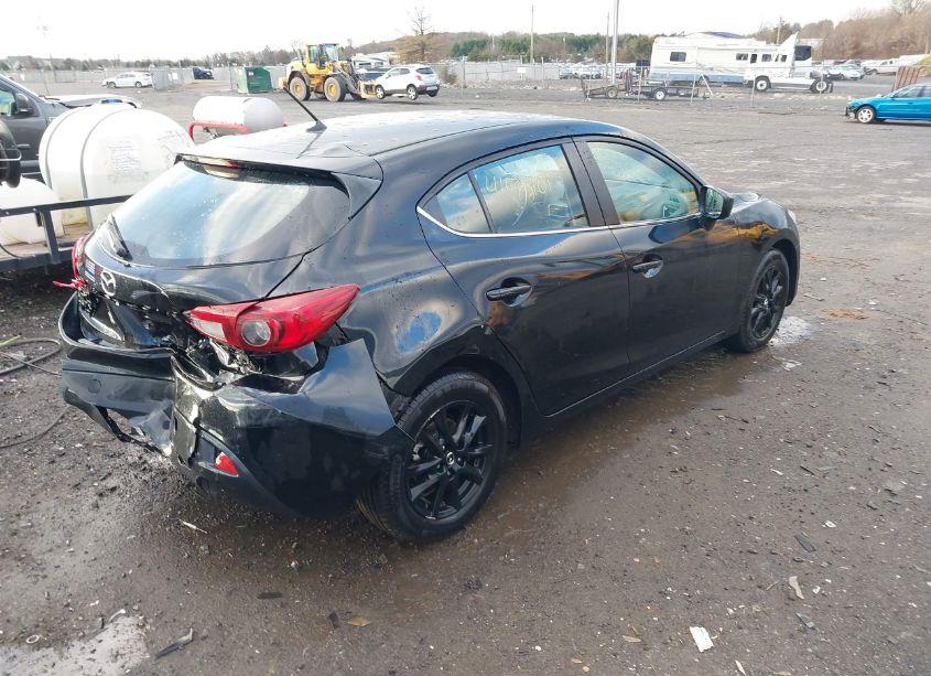 Photo 4 of 2014 Mazda Mazda3 I TOURING (VIN JM1BM1L79E1145566)