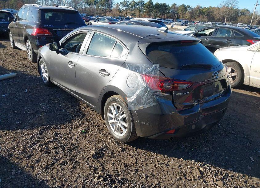 Photo 3 of 2014 Mazda Mazda3 I TOURING (VIN JM1BM1L79E1205863)