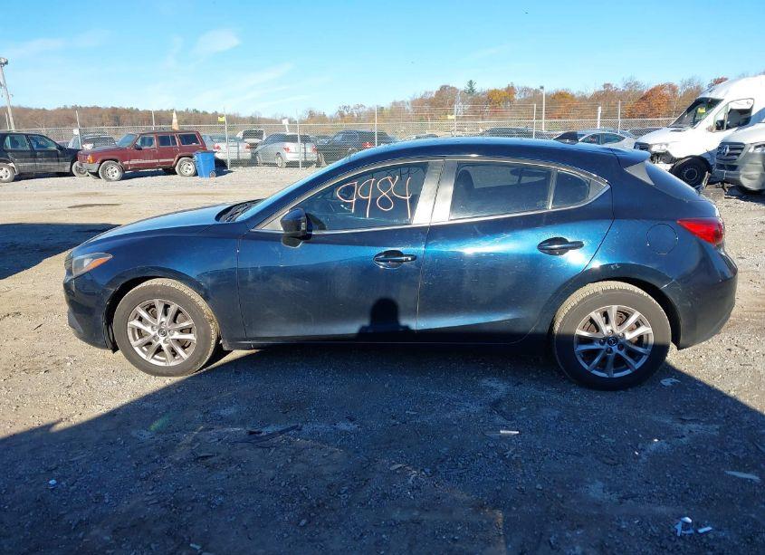 Photo 14 of 2015 Mazda Mazda3 I TOURING (VIN JM1BM1L79F1268012)