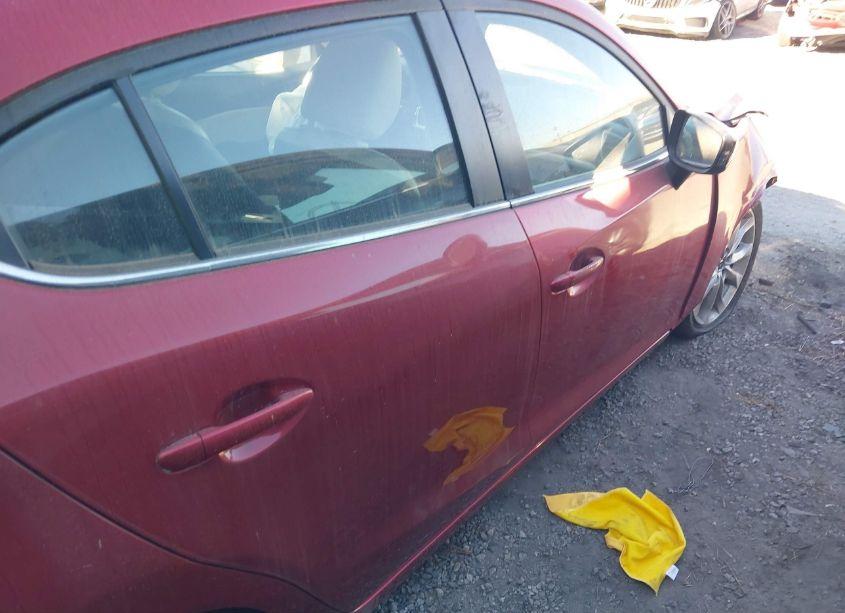 Photo 13 of 2015 Mazda Mazda3 S GRAND TOURING (VIN JM1BM1M32F1227460)