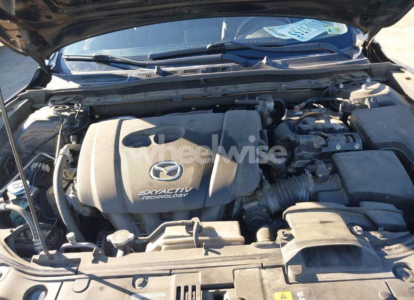 Photo 10 of 2014 Mazda Mazda3 I GRAND TOURING (VIN JM1BM1M70E1211906)