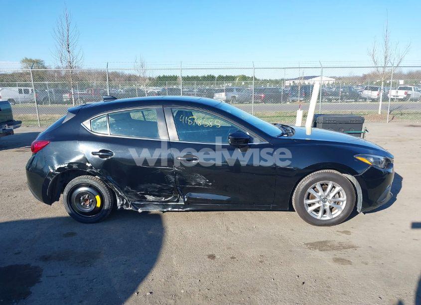 Photo 13 of 2014 Mazda Mazda3 I GRAND TOURING (VIN JM1BM1M70E1211906)