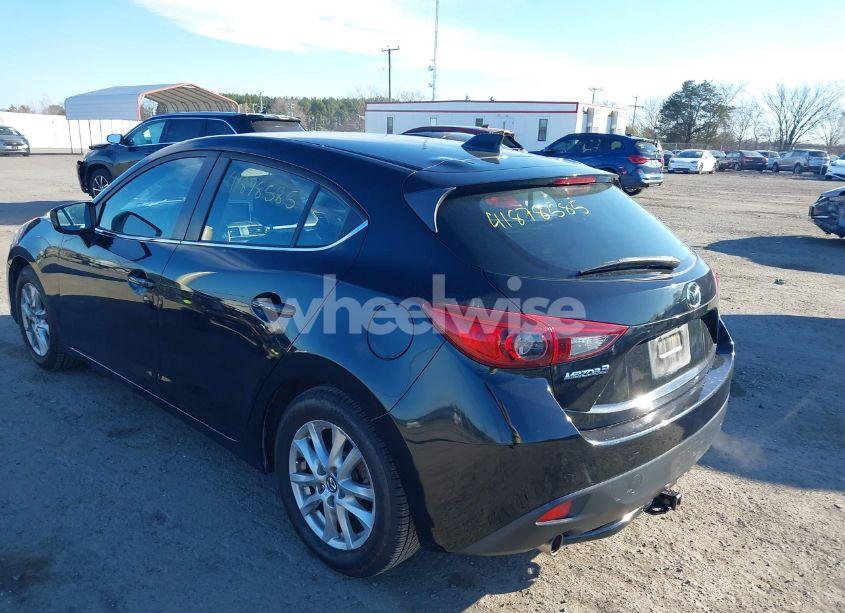Photo 3 of 2014 Mazda Mazda3 I GRAND TOURING (VIN JM1BM1M70E1211906)