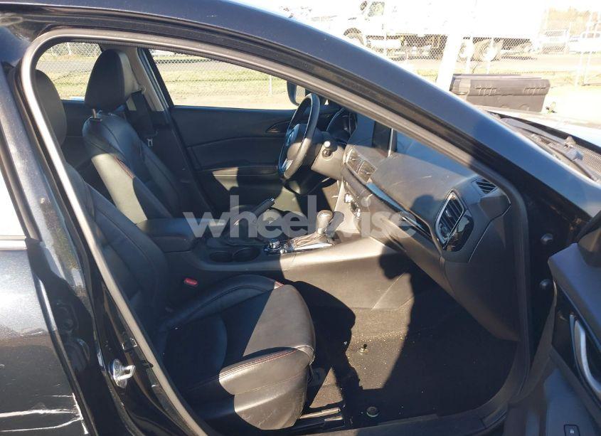 Photo 5 of 2014 Mazda Mazda3 I GRAND TOURING (VIN JM1BM1M70E1211906)