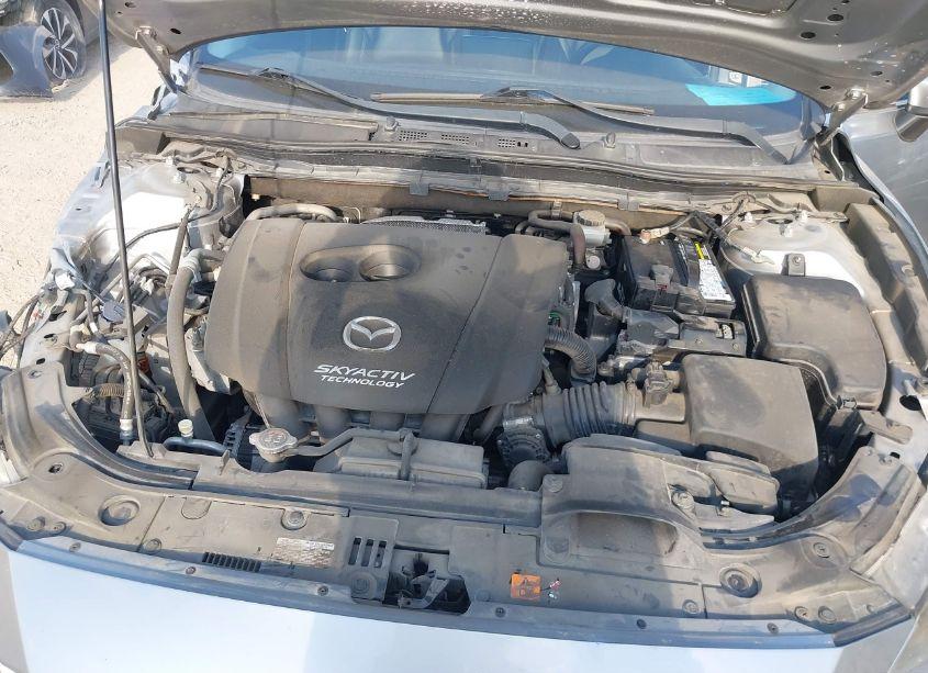 Photo 10 of 2014 Mazda Mazda3 I GRAND TOURING (VIN JM1BM1M70E1217611)