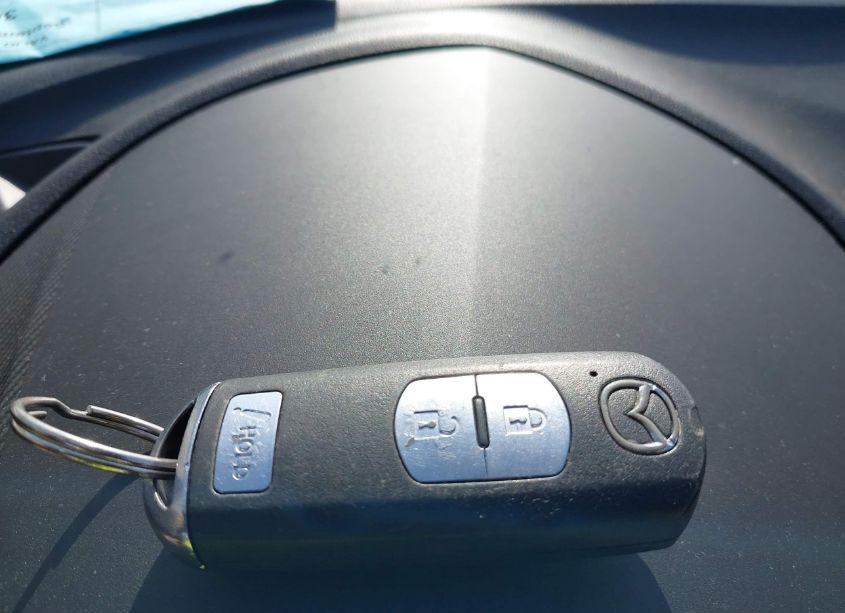 Photo 11 of 2014 Mazda Mazda3 I GRAND TOURING (VIN JM1BM1M70E1217611)