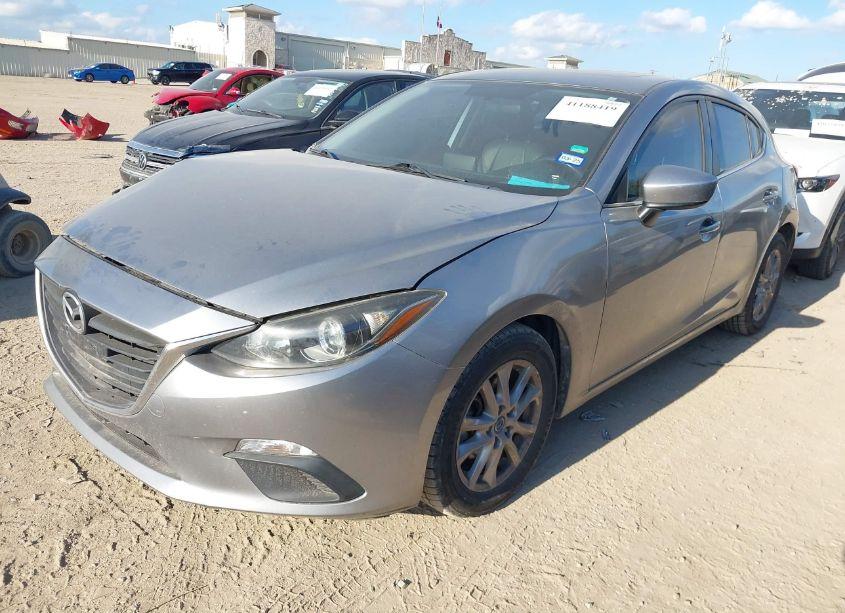 Photo 2 of 2014 Mazda Mazda3 I GRAND TOURING (VIN JM1BM1M70E1217611)