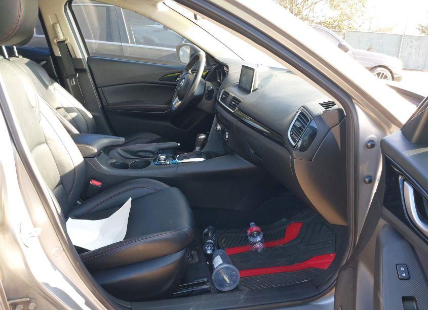 Photo 5 of 2014 Mazda Mazda3 I GRAND TOURING (VIN JM1BM1M70E1217611)