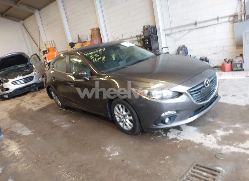 2015 Mazda Mazda3 I GRAND TOURING (VIN JM1BM1M70F1222597) main photo
