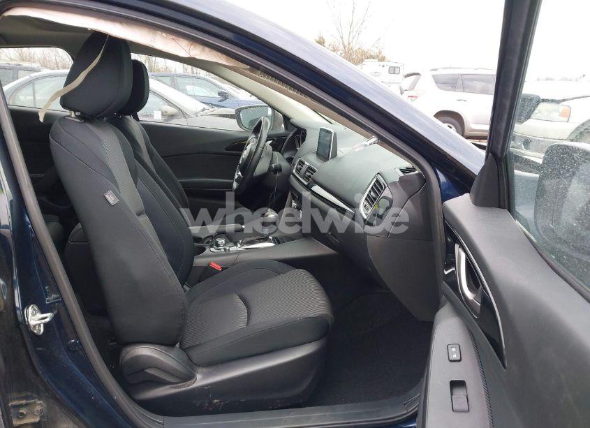 Photo 5 of 2016 Mazda Mazda3 I TOURING (VIN JM1BM1M70G1319123)