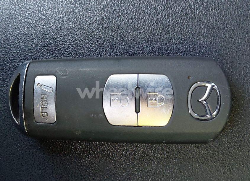 Photo 11 of 2014 Mazda Mazda3 I GRAND TOURING (VIN JM1BM1M71E1160707)