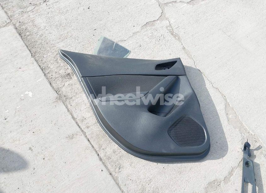 Photo 12 of 2014 Mazda Mazda3 I GRAND TOURING (VIN JM1BM1M72E1201071)