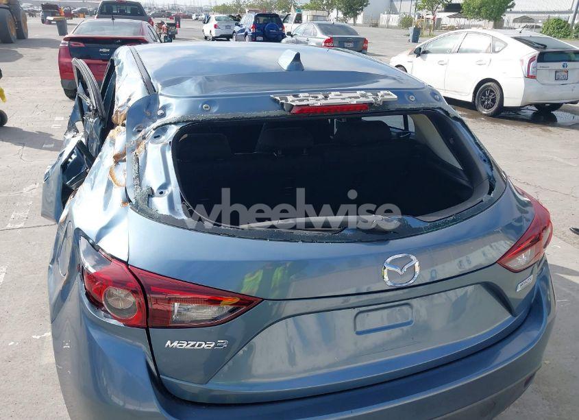 Photo 18 of 2014 Mazda Mazda3 I GRAND TOURING (VIN JM1BM1M72E1201071)