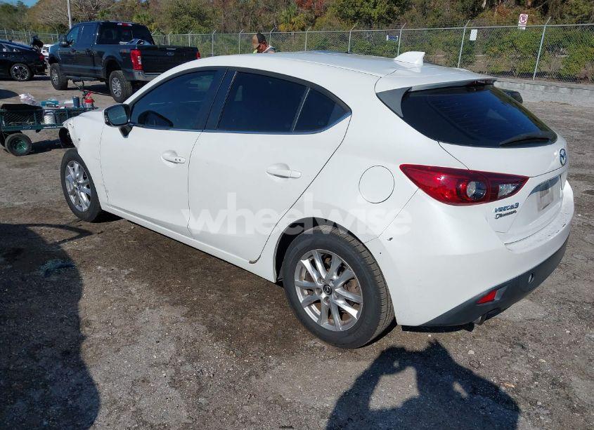 Photo 3 of 2014 Mazda Mazda3 I GRAND TOURING (VIN JM1BM1M73E1135100)