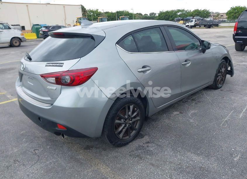 Photo 4 of 2014 Mazda Mazda3 I GRAND TOURING (VIN JM1BM1M73E1216596)