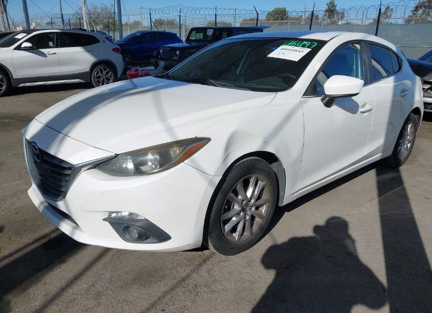 Photo 2 of 2015 Mazda Mazda3 I GRAND TOURING (VIN JM1BM1M73F1223923)