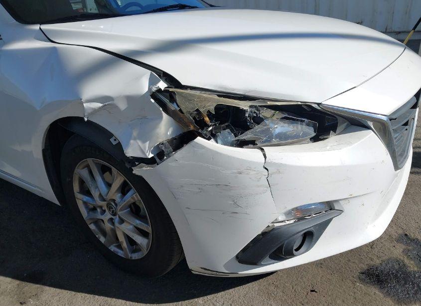 Photo 6 of 2015 Mazda Mazda3 I GRAND TOURING (VIN JM1BM1M73F1223923)