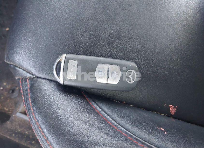 Photo 11 of 2015 Mazda Mazda3 I GRAND TOURING (VIN JM1BM1M73F1235036)