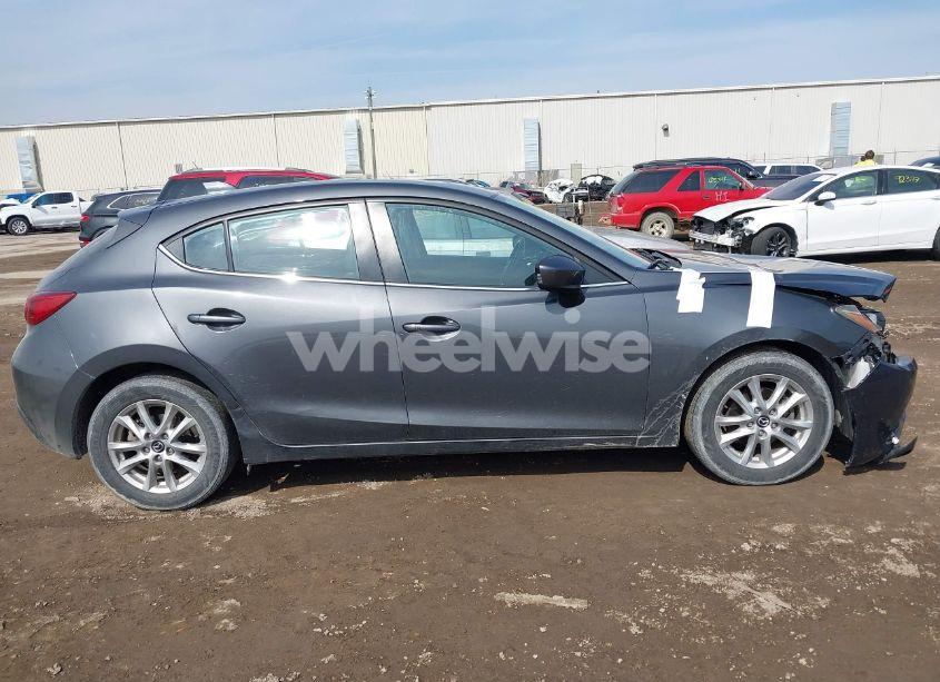 Photo 13 of 2014 Mazda Mazda3 I GRAND TOURING (VIN JM1BM1M74E1212699)