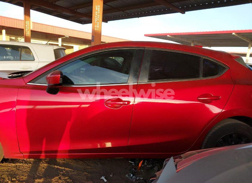 Photo 15 of 2014 Mazda Mazda3 I GRAND TOURING (VIN JM1BM1M75E1102762)