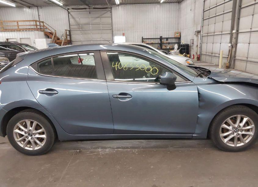 Photo 14 of 2015 Mazda Mazda3 I GRAND TOURING (VIN JM1BM1M75F1237726)