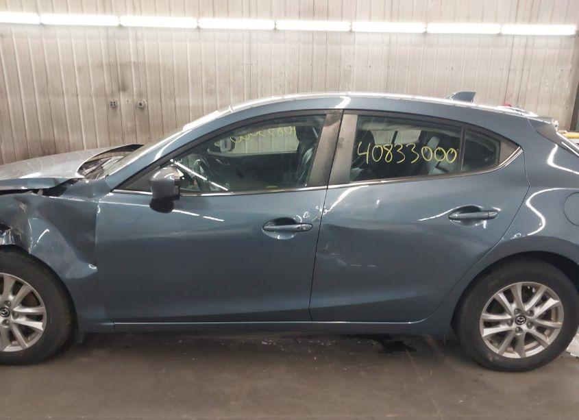 Photo 15 of 2015 Mazda Mazda3 I GRAND TOURING (VIN JM1BM1M75F1237726)
