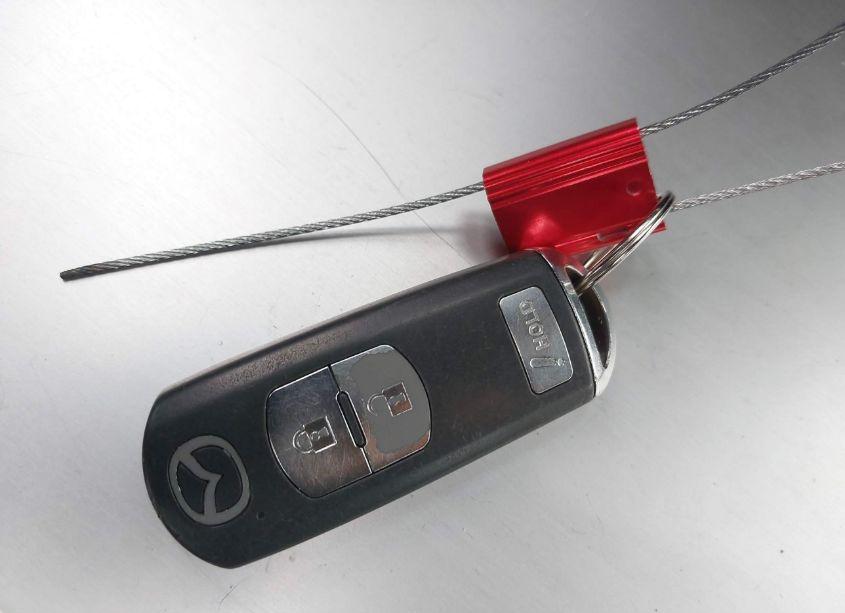 Photo 11 of 2014 Mazda Mazda3 I GRAND TOURING (VIN JM1BM1M78E1109401)