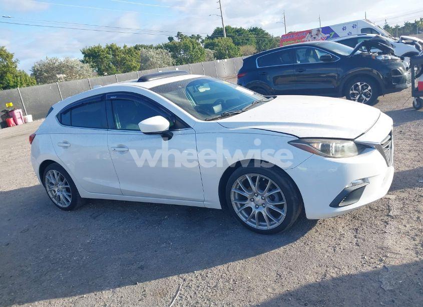 Photo 13 of 2014 Mazda Mazda3 I GRAND TOURING (VIN JM1BM1M79E1136008)
