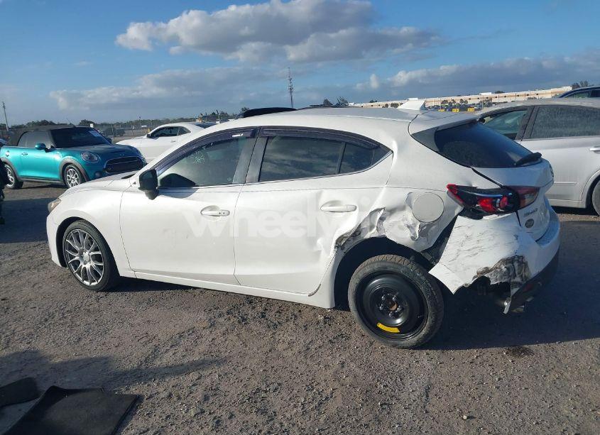 Photo 14 of 2014 Mazda Mazda3 I GRAND TOURING (VIN JM1BM1M79E1136008)