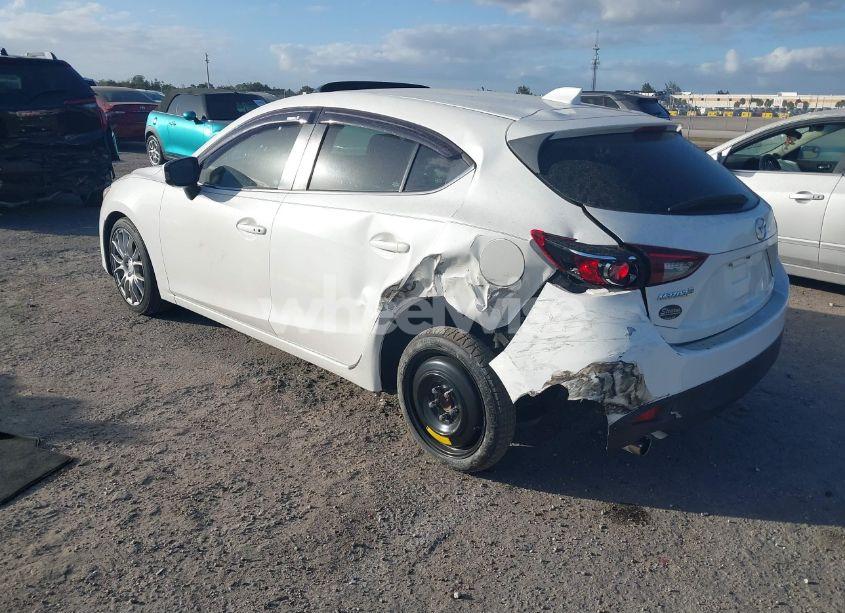 Photo 3 of 2014 Mazda Mazda3 I GRAND TOURING (VIN JM1BM1M79E1136008)