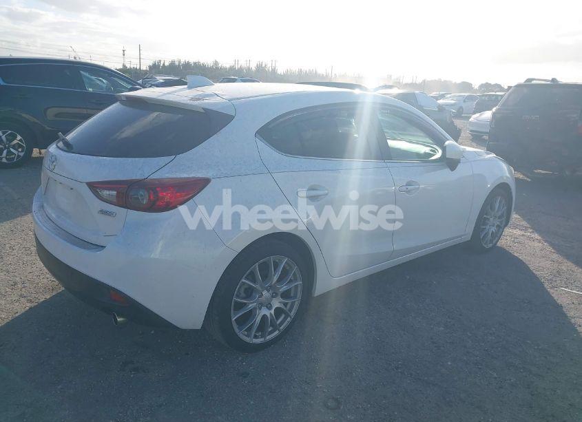 Photo 4 of 2014 Mazda Mazda3 I GRAND TOURING (VIN JM1BM1M79E1136008)