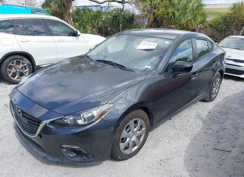 Photo 2 of 2014 Mazda Mazda3 I SV (VIN JM1BM1T70E1125772)