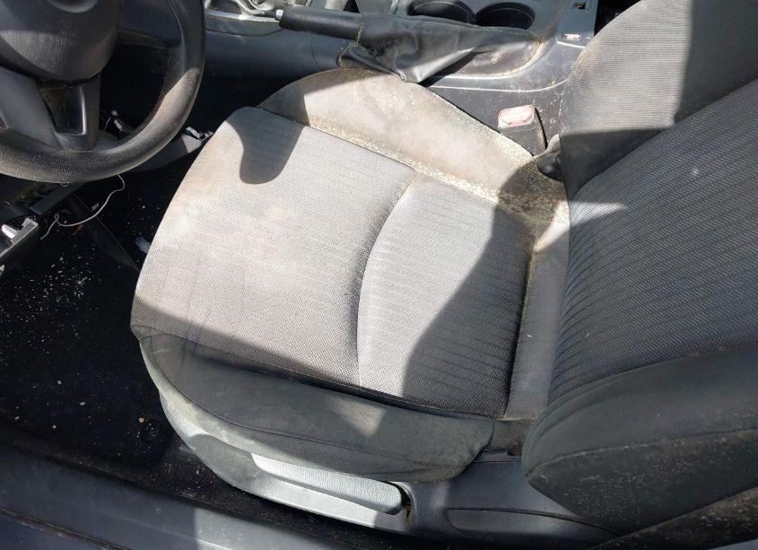 Photo 6 of 2014 Mazda Mazda3 I SV (VIN JM1BM1T70E1125772)