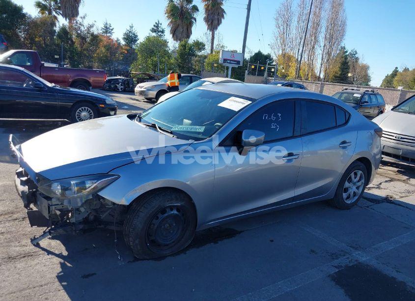 Photo 2 of 2016 Mazda Mazda3 I SPORT (VIN JM1BM1T70G1292281)