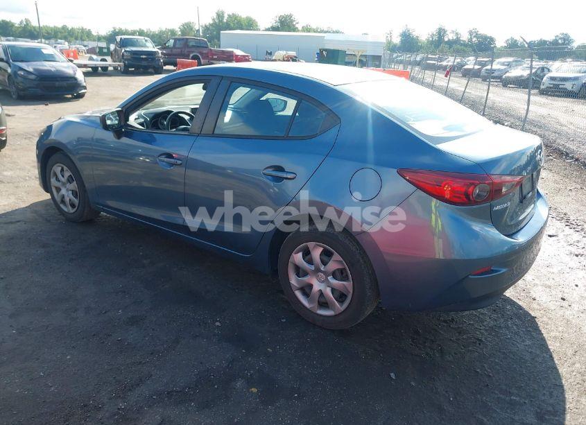 Photo 3 of 2016 Mazda Mazda3 I SPORT (VIN JM1BM1T70G1315557)